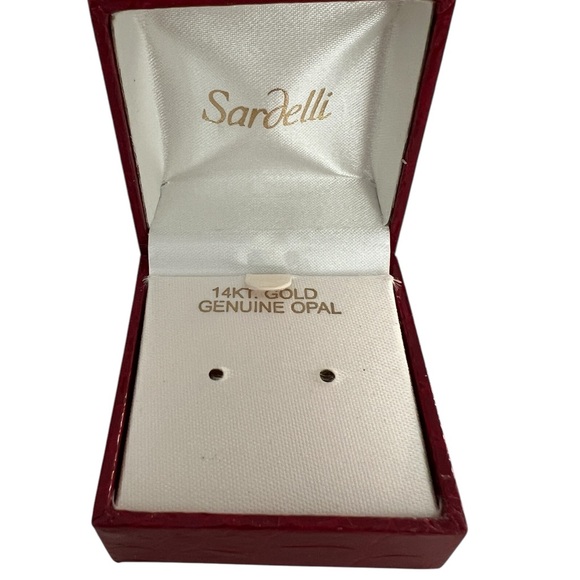 Faux Alligator Red Box "S" initial gold-tone Satin-lined 2 x 2 x 1.25h - Picture 8 of 8